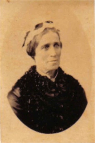 Photo of photos/Margaret Ross (McLennan) 1818-1884 portrait
